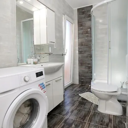 Beautiful 2-bed In Okrug Gornji Apartment Trogir